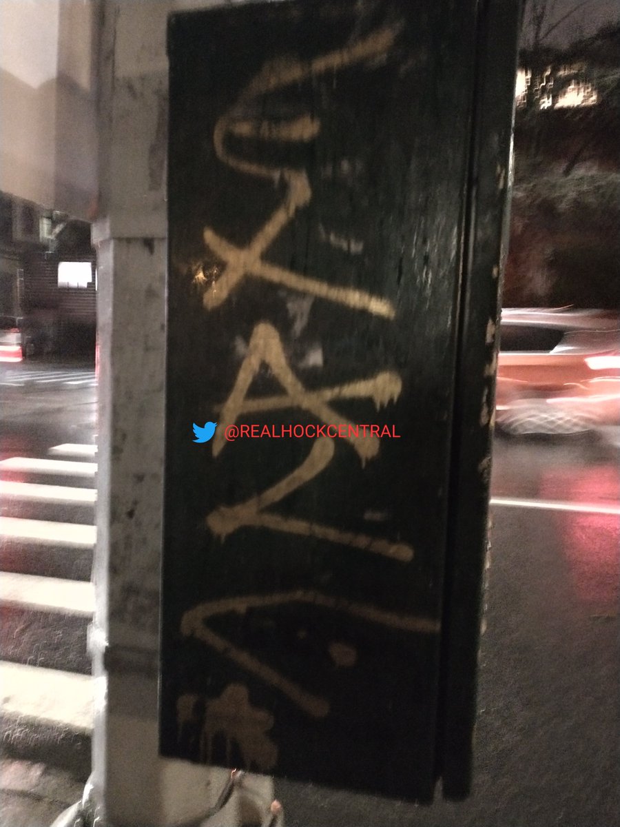 RealHockCentral's tweet photo. HATE: Exile and a Magen David is seen scrawled on front of two synagogues, along with takin (illegible) blood at 14th Avenue and 54th Street
@NYPD66Pct and @NYPDHateCrimes Please investigate https://t.co/sWZ9zlGGKa