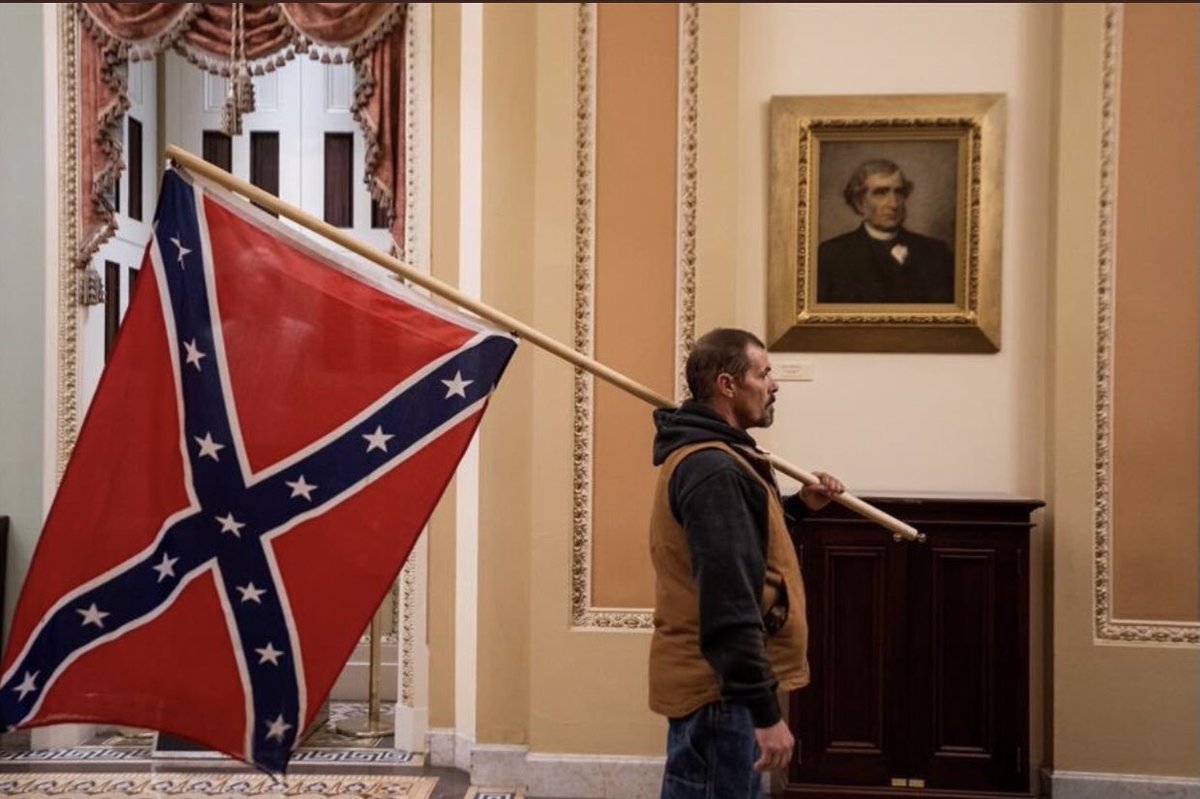 @RudyGiuliani Lincoln party was about inclusion. YOU allowed your fascist white supremacist kill a Capitol 👮♀️ , YOU allowed them to replace AMERICAN flag with Trump Flag. YOU allowed them to wave a CONFEDERATE FLAG at the Capitol when 360,222 Union soldier died for that to never happen. https://t.co/pKJRJ9em76