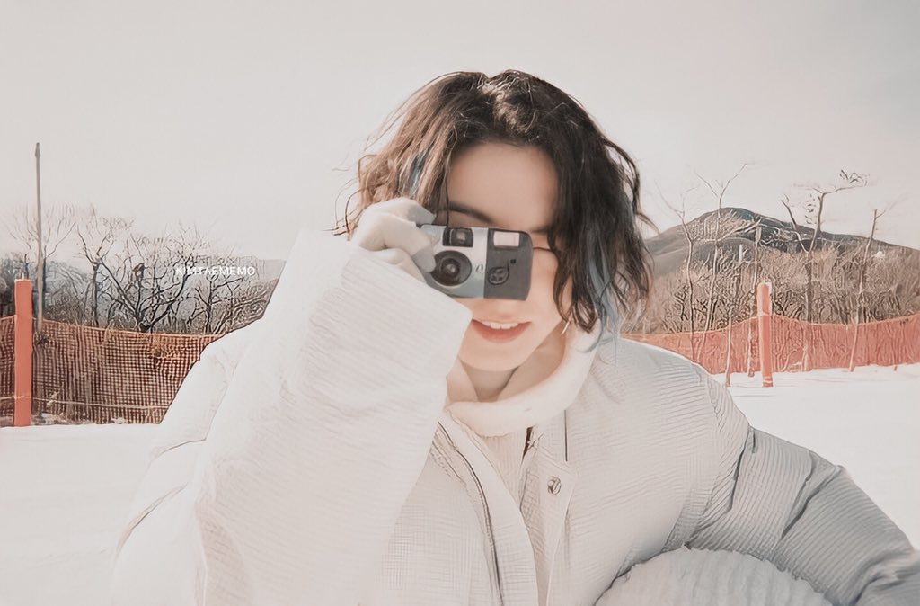 kimtaememo's tweet photo. 2021 BTS WINTER PACKAGE HD https://t.co/cmSZR2M0ac