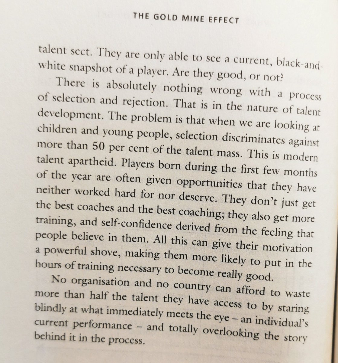 Menurut beliau, tidak adil utk buat pemilihan bakat berdasarkan kekuatan fizikal & prestasi semasa. Ini sudah tentu akan beri kelebihan buat mereka yg lahir lebih awal.Pencarian bakat harus diukur dari sudut potensi & ambil pendekatan 'what you see is not what you get'  #OptaJ
