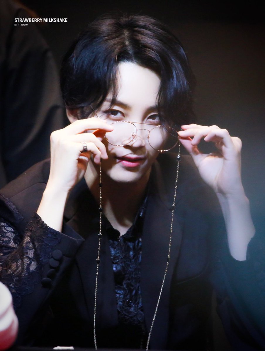 BL00DYP0EMS's tweet photo. ⠀ ⠀ 
          ⛓ 𝘽𝙡𝙖𝙯𝙚 𝘿𝙖𝙚𝙢𝙮𝙣 𝙕𝙖𝙞𝙡𝙚 ⛓
      ⚘ 𝘽𝙡𝙖𝙞𝙣𝙚 𝘿𝙚𝙫𝙮𝙣𝙣 𝙕𝙖𝙞𝙡𝙚𝙞𝙜𝙝 ⚘

           Yoon Jeonghan x Moon Byul-yi
                     Killer AU x Poet AU
                  Multiverse; N/SFW: 🤬

                          temp pinned
  ⠀ https://t.co/th904yT9To