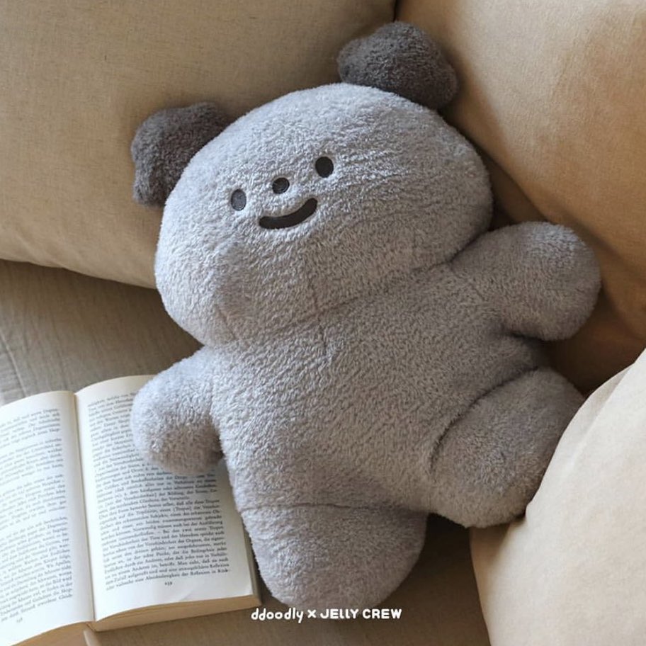 Hong_chaco's tweet photo. 나 홍챠코. 인형 홍보하러 왓다.
뚜둘리의 멈이 인형이다. (30cm)
텀블벅에서 판매하고 있고 2만 3천원이다.
귀여우니까 다들 사도록 해.

https://t.co/hXZCMxKxbB https://t.co/JTL7m8znKb