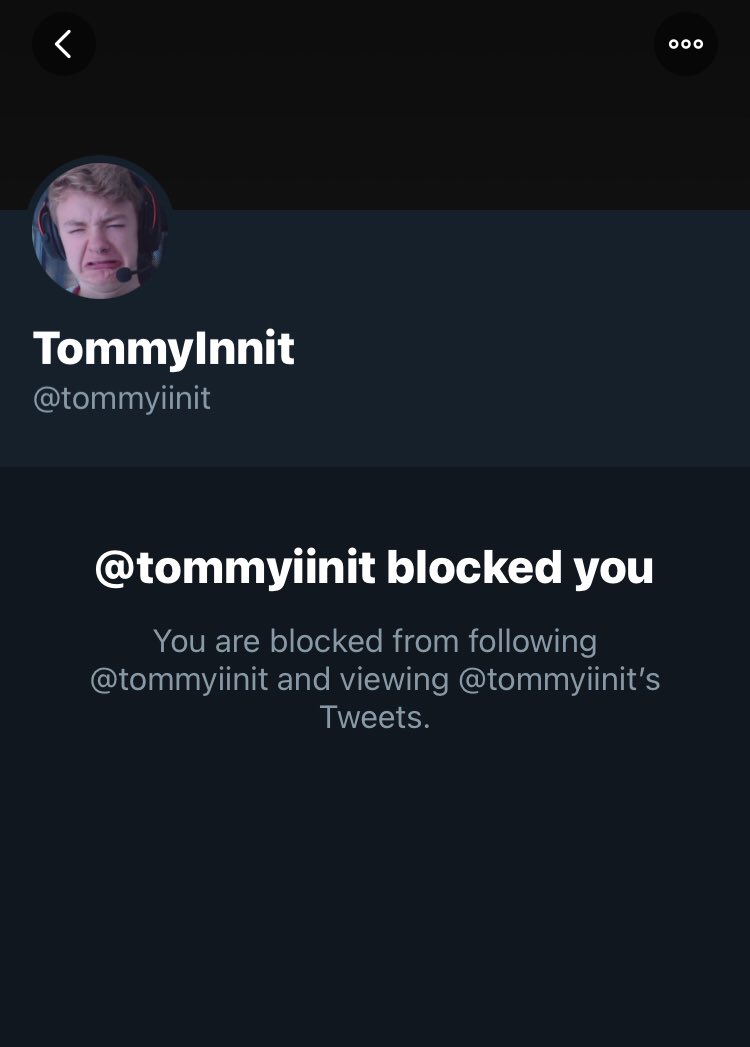 guyspleaase's tweet photo. moots you should consider unfollowing @/tommyiinit :) https://t.co/tPMBOS1aQS