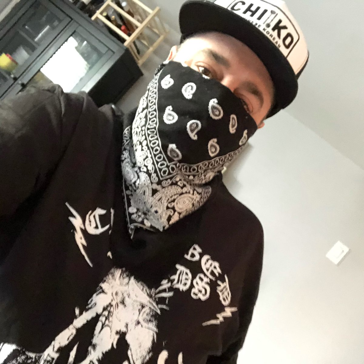 Here’s to hoping everyone is having an awesome week so far. It’s #TacoTuesday so I hope you got down with that today. Be good my friends and stay safe and sane out there. Cheers. #community