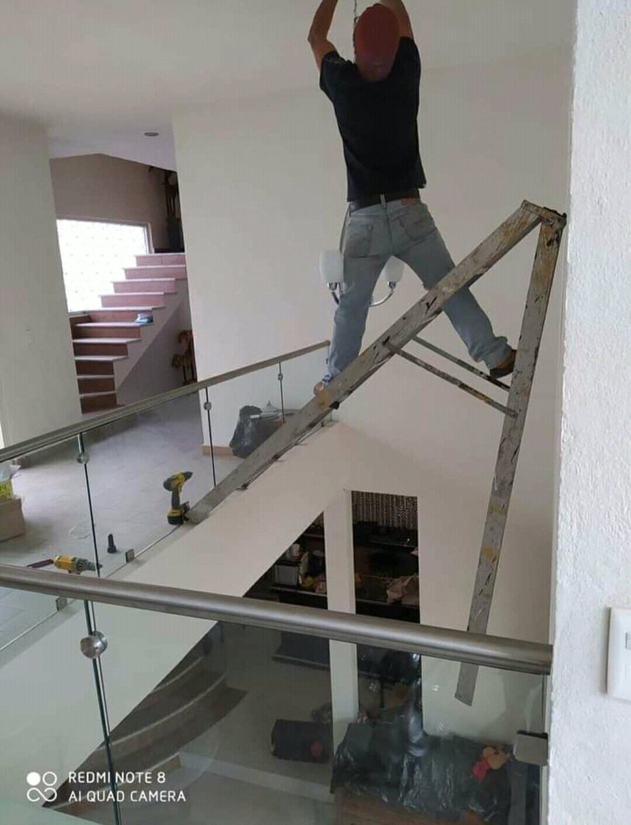 uchihaha_'s tweet image. 1 kuli Jawa setara 5 sarjana teknik sipil