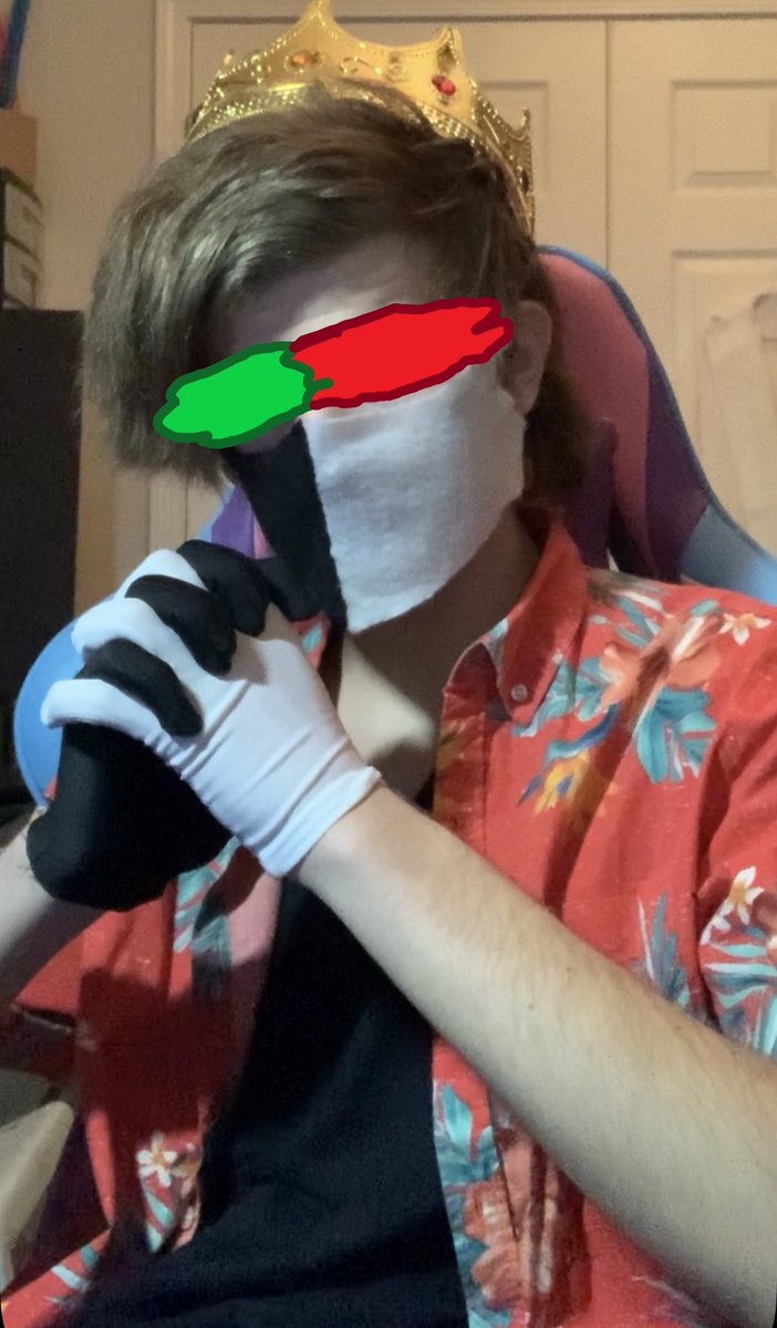 ranaltboo's tweet photo. We are just going to act like I didn't lose my glasses :)
Happy #bootwtselfieday everyone! (Yes this means that the original photo has my eyes) https://t.co/BqFEkmvdqB
