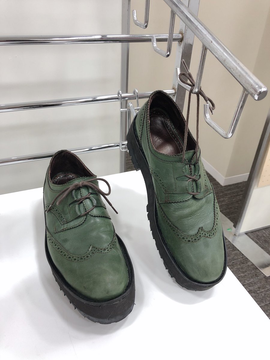 ucf_craft's tweet photo. 3年生の展示です。
コンテスト受賞作品や、
マイブランド展示
課題作品の成長過程など
テーマはそれぞれで自由に決定しますが、3年間で自分が
“やりたかったこと”
“やり遂げたこと“を
十分に表現した展示となりました！ https://t.co/P4sxuGbV5N
