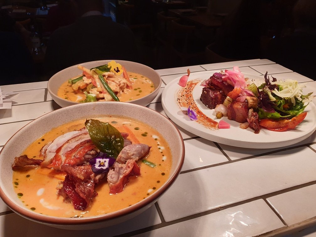 MonsoonTapas's tweet photo. FEEL SUMMERY &amp; WARM WITHIN EVERYDAY 🏖
- range of tasty curries &amp; porkbellies @monsoonlaunceston
#tapas #launceston #Tasmania #tapasbar #restaurant  #fusion #eatinlaunceston #diningin #eatingout #dining #dininglaunceston #eatlocal #eattasmania #eat #curry https://t.co/IZfXXNq34z