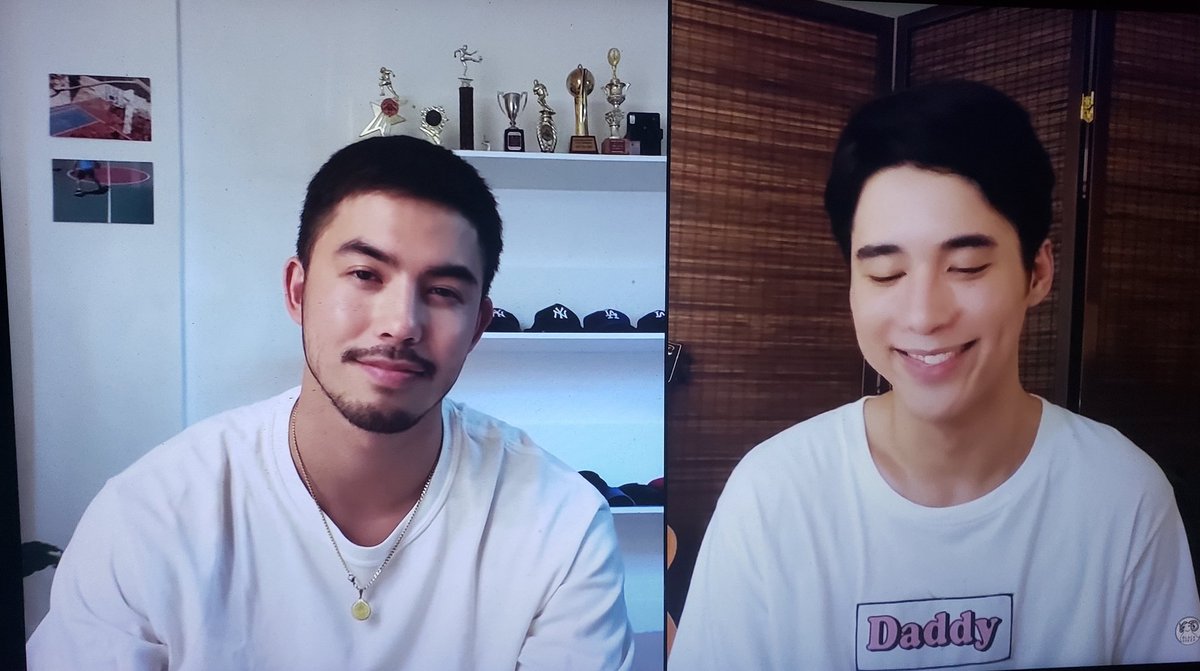 ladyluca7's tweet image. Yeah one needs to never ignore there friends for a love interest #Mico but I got to say it was cute #XavMi moment when they fought over who was going to hang up 1st #HelloStrangerEP6 #BlackSheep #BoyLove #BlSeries #BL #BlackSheepHelloStranger #PinoyBL #Xavier