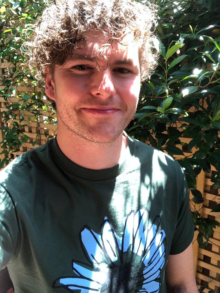 vancejoy's tweet photo. Hey guys if you tune in to @triplej tomorrow from 4pm AEDT you’ll hear the premiere of our new song ‘You’ on @triplej @ItsBennyBlanco @marshmellomusic. This is my new fave t-shirt flower power💙💚 https://t.co/doUK4V2Ha1