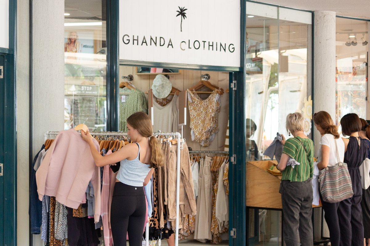 pacificbeachres's tweet photo. The Mooloolaba Esplanade is home to some of the best boutique shopping on the Sunshine Coast. Take a stroll from your accommodation at Pacific Beach Resort Mooloolaba and shop till you drop.

#pacificbeachmooloolaba #shoplocal #playlocal #buylocal #supportsunshinecoast https://t.co/nsj7ps3rJa