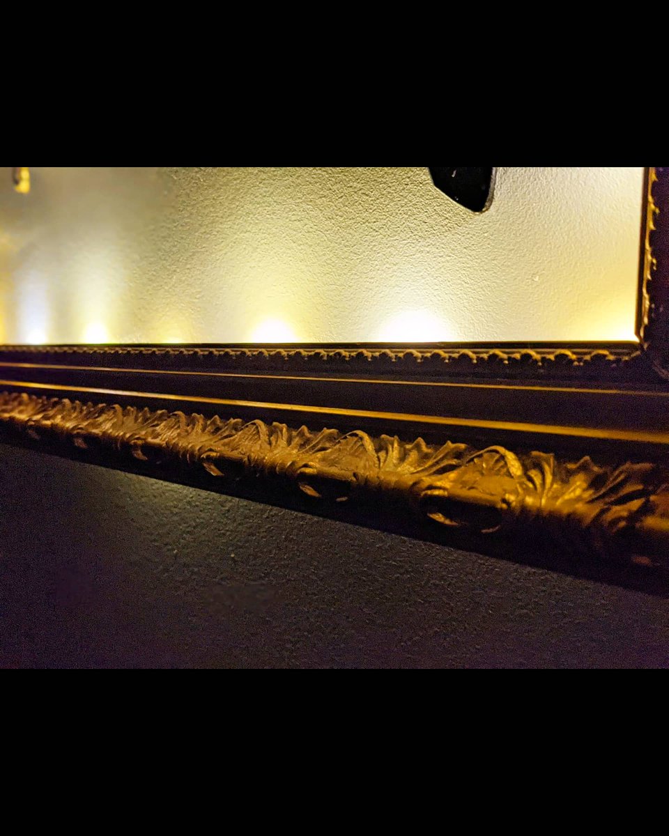 Sofa_lofaa's tweet photo. I just wanted to show twitter how I display my Matthias harness by @kolbybrianne in this gold frame I found at a thrift store 😌 https://t.co/GWUOqtS81Q