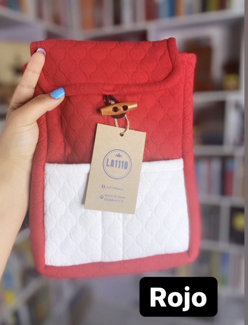 LalyArce1110's tweet photo. Hola! En casa la estamos pasando un poquito mal. 🥺😔 Sé que esto no es esencial, pero nos ayudarían muchísimo con un RT y (en caso pudieran) con una compra 🥺 son fundas de libros que hacemos en casita 💙

1 por S/.29
3 por S/.70

https://t.co/8ZncdNqThF https://t.co/D1fwlnBKpw