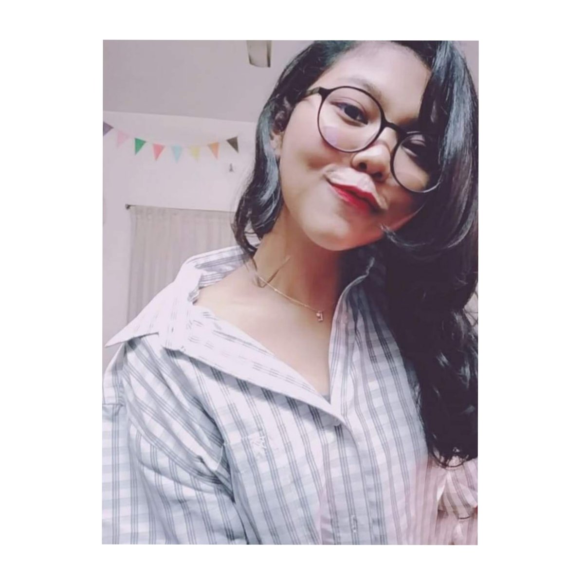 simi_itsme's tweet photo. #NewProfilePic https://t.co/rpuwRdrrAC
