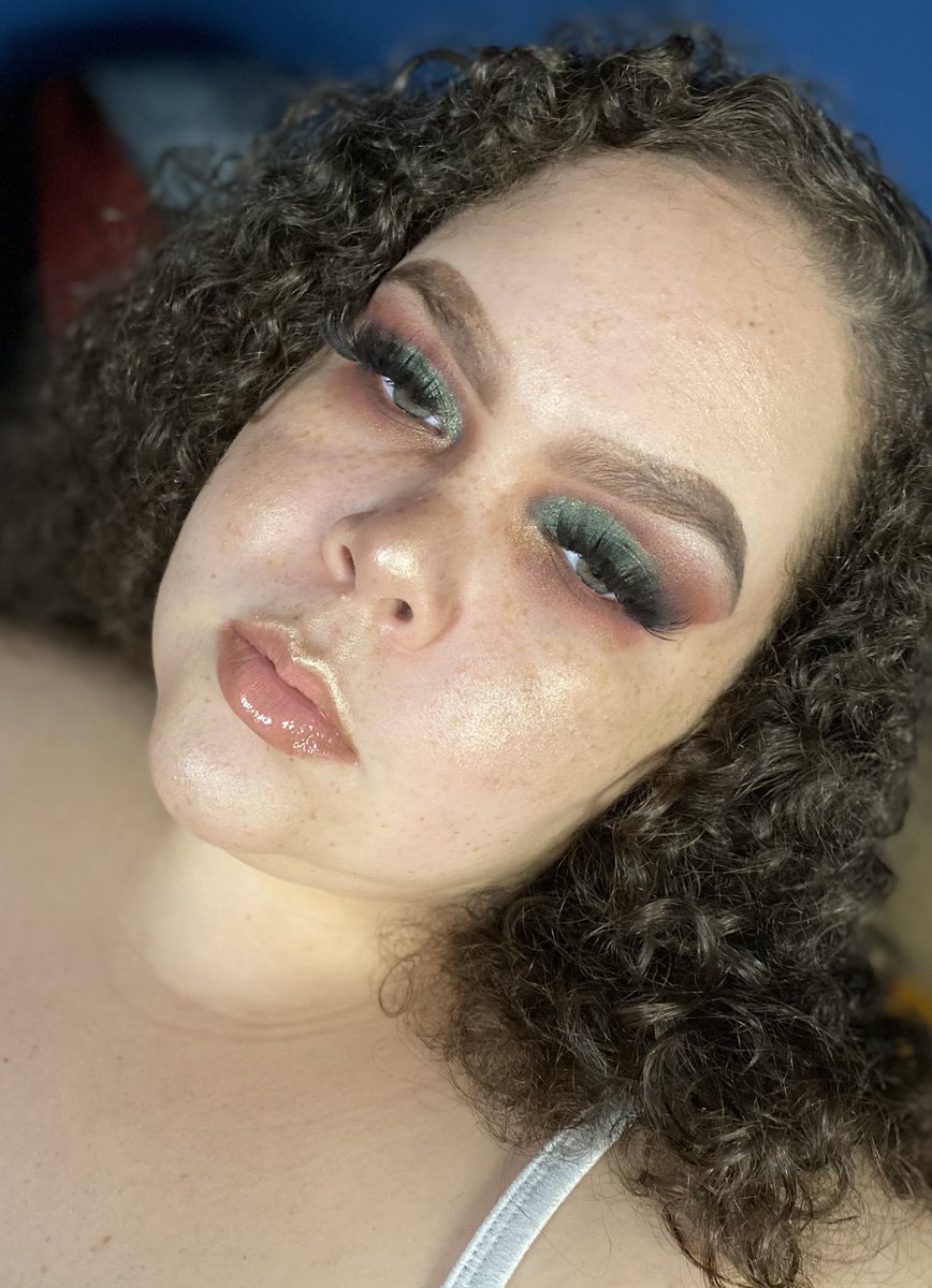 _malliemall's tweet photo. You Give Me Feels 🎨

Y’all know I used my fav to help achieve this look 😊 @TheCrayonCase @WuzzamSupa https://t.co/QQaVE7CZEq