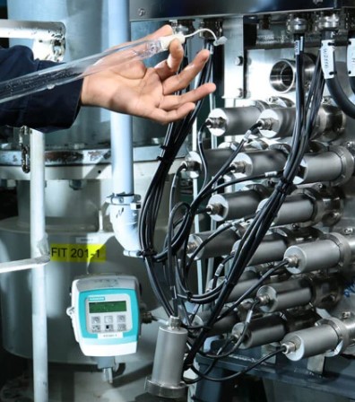 Alfa_Laval's tweet photo. Discover CIP, the chemical free solution, that cleans UV #ballastwatertreatment reactor in its entirety. Watch how it works on the video here:
https://t.co/FFUxduJg2l
#bwt #bulkerfit #ballastwatersystem #ballastwatertreatment #freedomtosail https://t.co/PGknuNdHNL