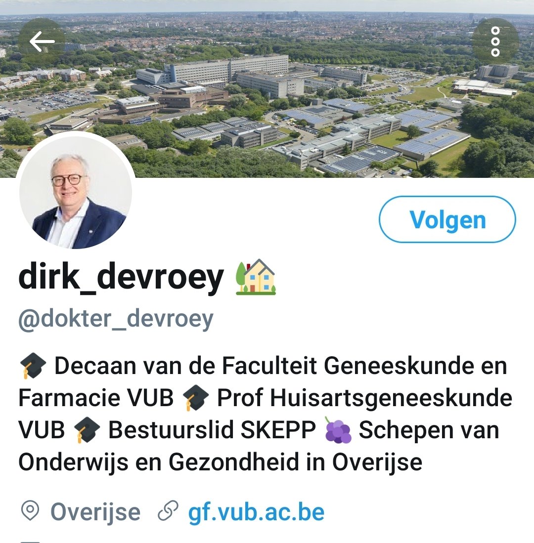LuytenCarina's tweet photo. Deze man kwam gisteren in Terzake pleiten om de scholen dicht te doen en eerder vond hij ook al dat besmette personen uit het gezin moesten worden geplukt. Deze man is ovld-schepen + decaan + dokter. Bovendien kreeg hij als 55 jarige voorrang bij de vaccinatie. Foei foei... https://t.co/LAsfXElY1t