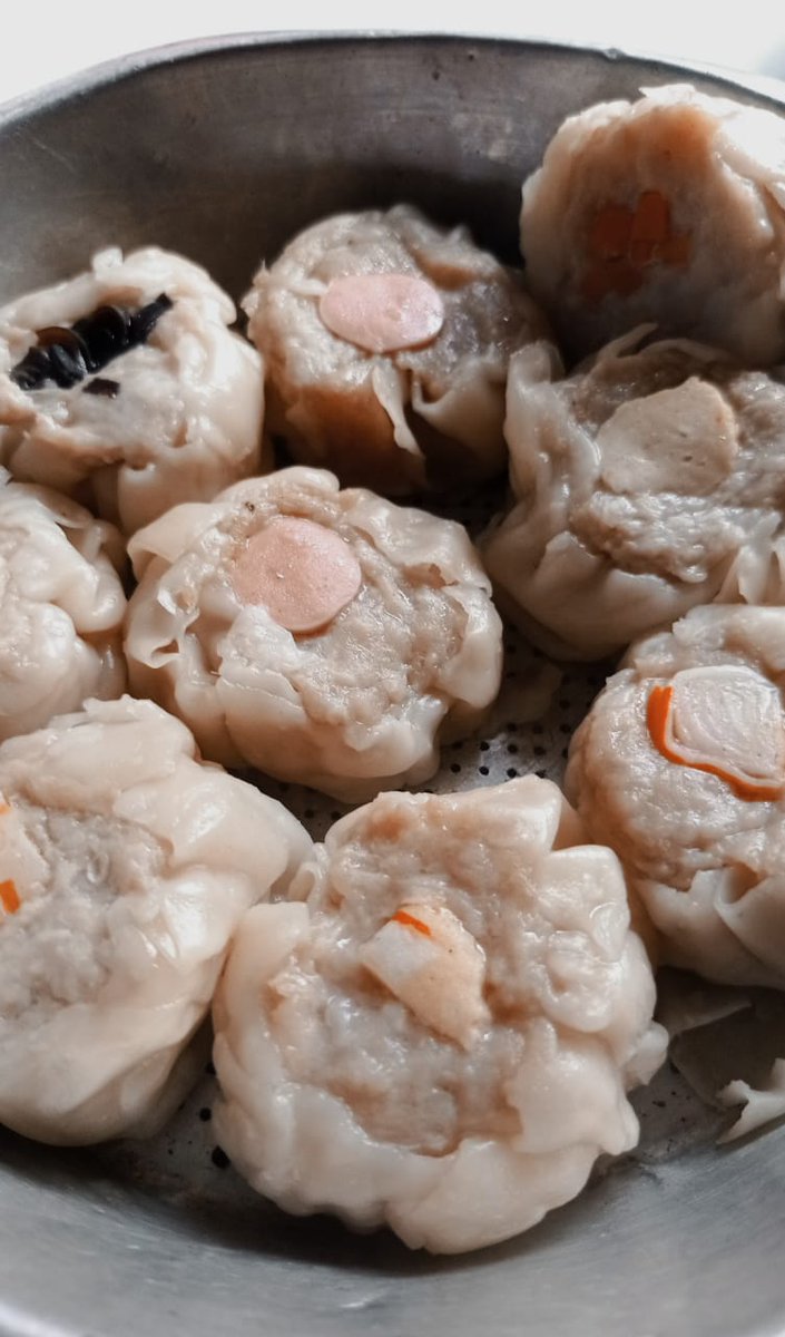 BktOjek's tweet photo. Bismillahirrahmannirrahim.....
Open PO dimsum buatan ex resto imperial kitchen, dijamin hrg pas dikantong dan rasa enak dilidah.
Varian:jamur/kepiting/udang/beef/cumi/bakso&amp;telor.
Lokasi chef ada didepok jd bisa via gojek/grab.
Wa 087780001246 (mbak Yayu), bantu retweet ya teman" https://t.co/FR0OH8hNzM