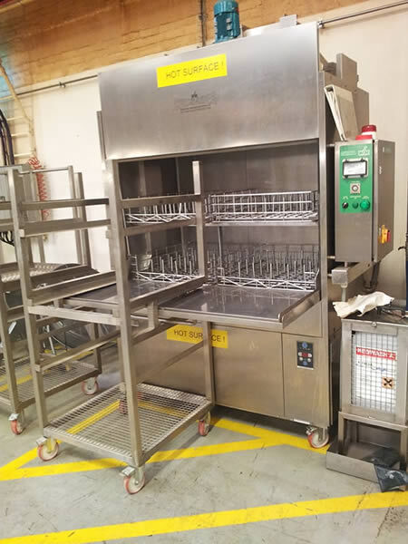 indwash's tweet photo. The most popular models in the #IndustrialWashingMachines #WeighPanWasher range are the #CW13EX & the #PW56.
Both have been specially designed for the #FoodIndustry.
See more... https://t.co/rn7DK9RfjA
#FoodProcessing #Foodex #FDX2021 #FoodBev #blkcountryhour #ManufacturingUK https://t.co/nCMg7AzTcC