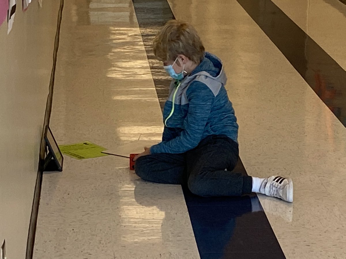 MrsCBBates's tweet image. It was really awesome to see these best friends play a rounding review game together.#simultaneousteaching @SweetAppleES