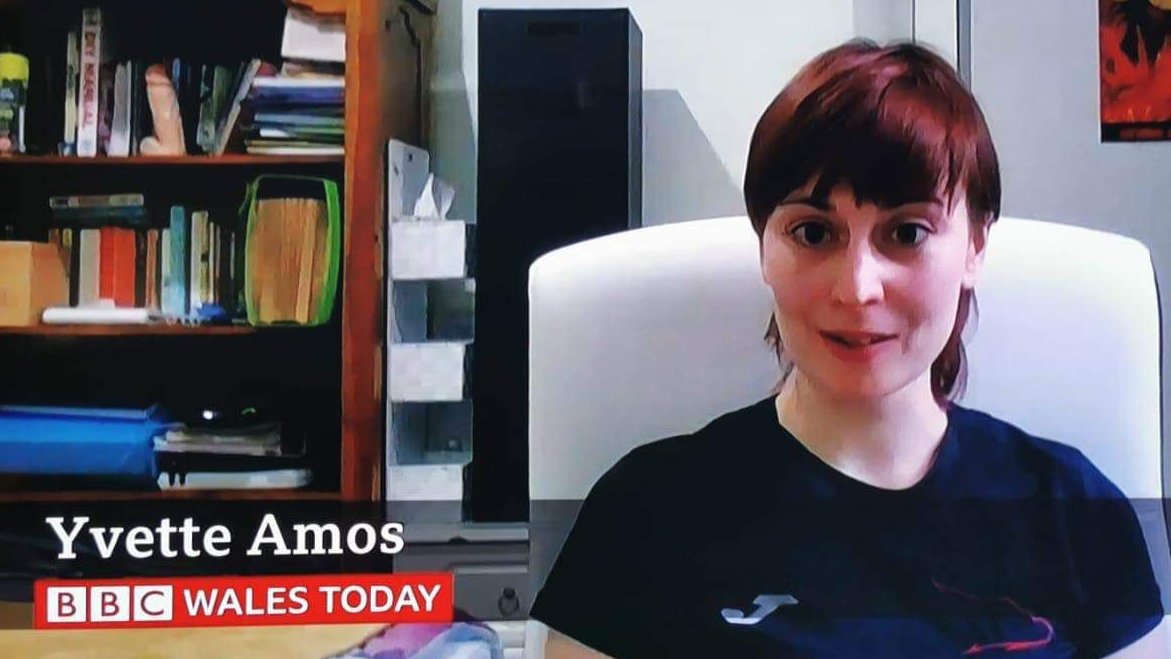Warning: This interview contains Product Placement😉🍆

#spotthedildo #Lovehoney #yvetteamos #bbcwales