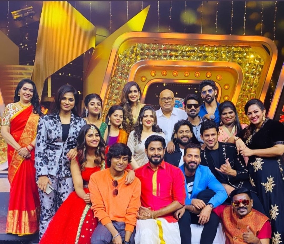 murugan0385's tweet image. #AariArujunan #AariArmy #Aari #BiggBosskondattam