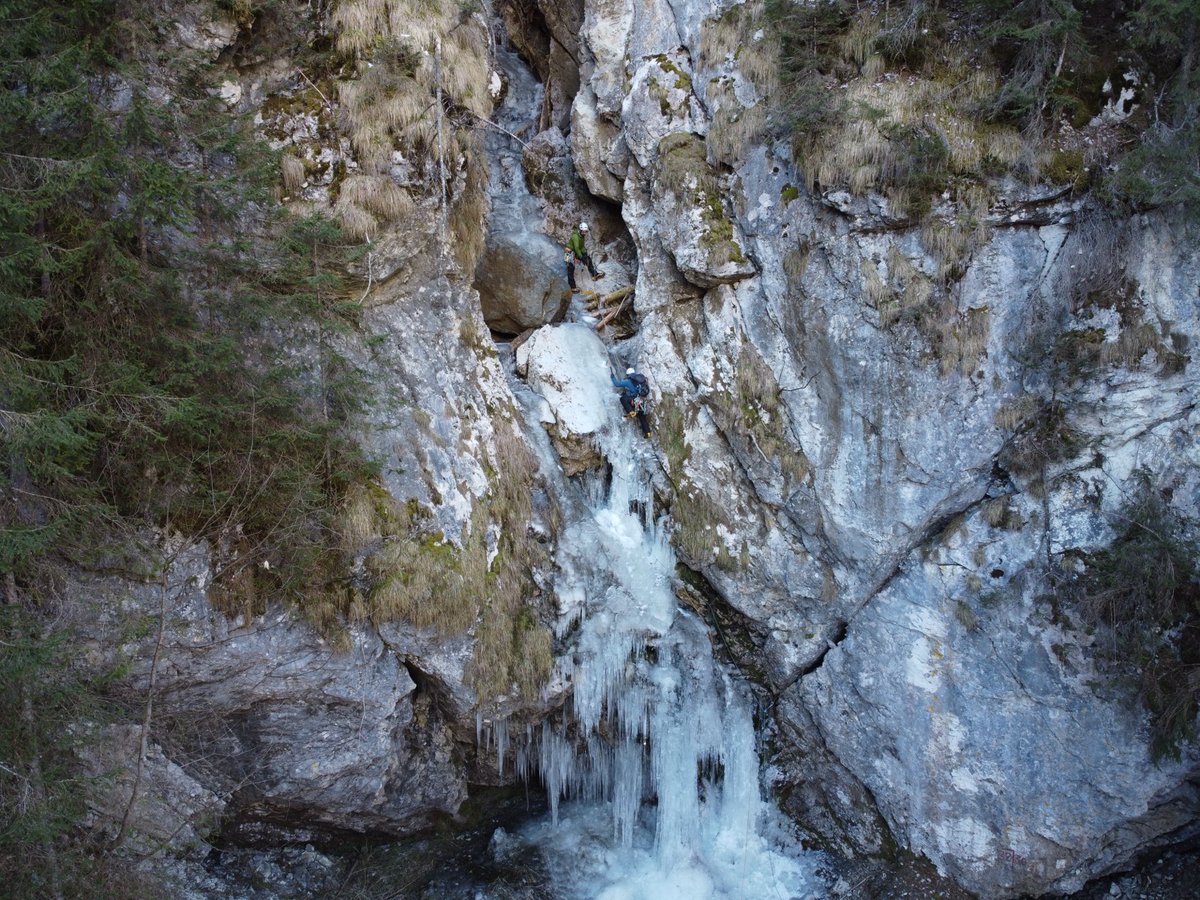 Jasonbailey1's tweet image. A year ago today. Seems like a long time. #climbing #iceclimbing #adventure# #dolomites