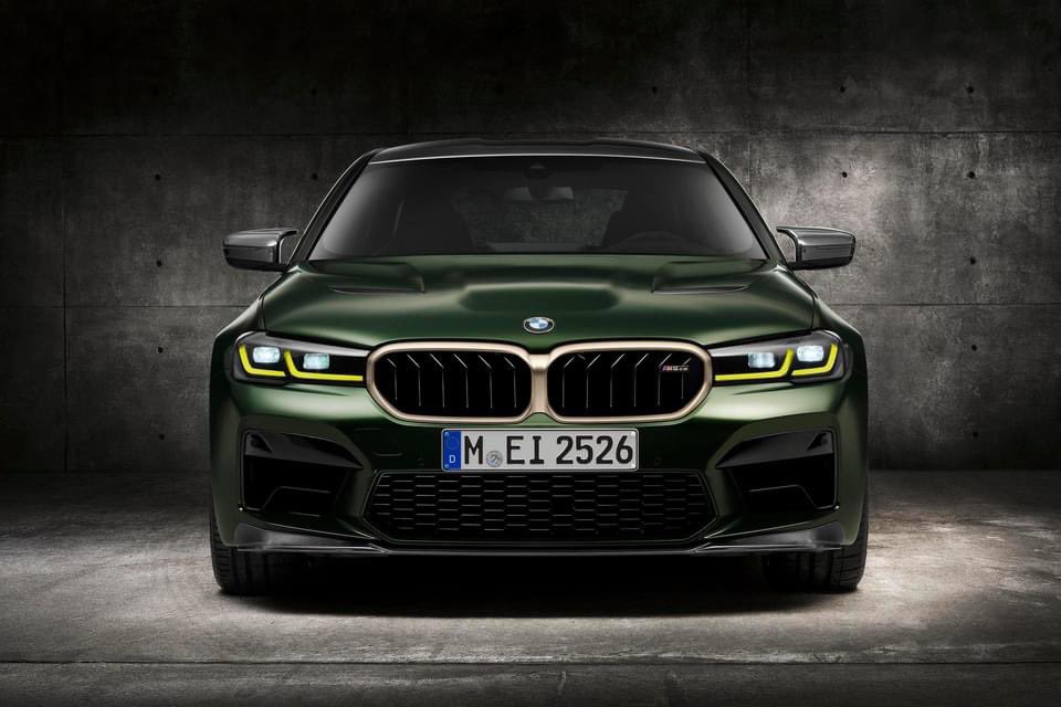 javaroco1's tweet photo. M5 CS, 635CV y 70kg menos con lo que consigue una aceleración de 0 a 100km/h en... ¡¡¡3 segundos!!! 😱
El M5 sigue siendo “la berlina más rápida del mundo”... 😍😍😍
#bmwm #TheM5 #bmwm5cs #mpower #cars #sportcars https://t.co/pBLN8yzXxI