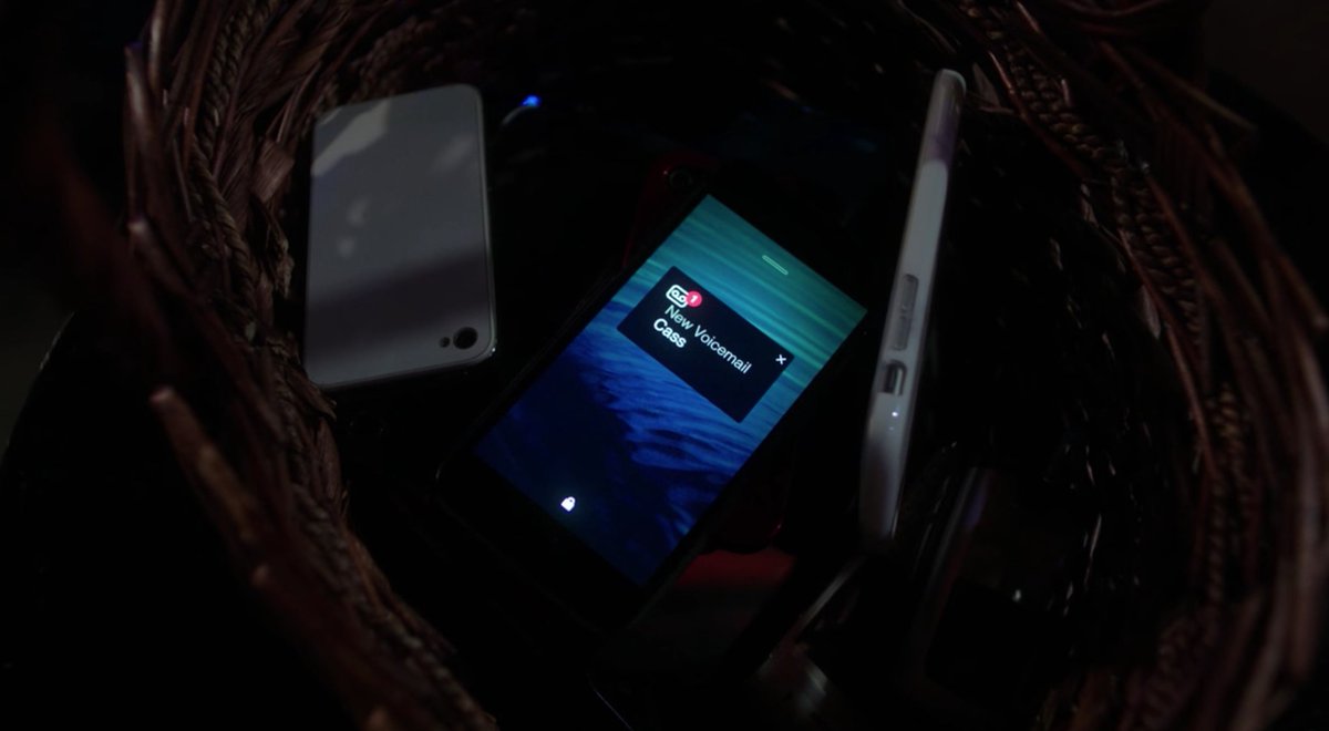 The bonus is what's going on with Cas in this episode. Dean's clearing his head & finding his center again while Cas is calling him.Come home. I need you. Remember what matters.& again, contrast–Lee turns out not to be "real/true" in the way Dean thought he was. But Cas IS.