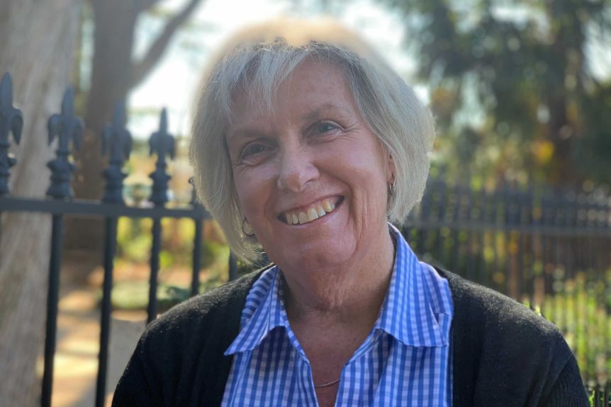 A big congrats to regional New South Wales aged care worker and nurse Elizabeth Zachulski for being recognised for her crucial work in aged care. ab.co/39jpqne 

Image credit: Kathleen Ferguson,<a href="/abcnews/">ABC News</a>