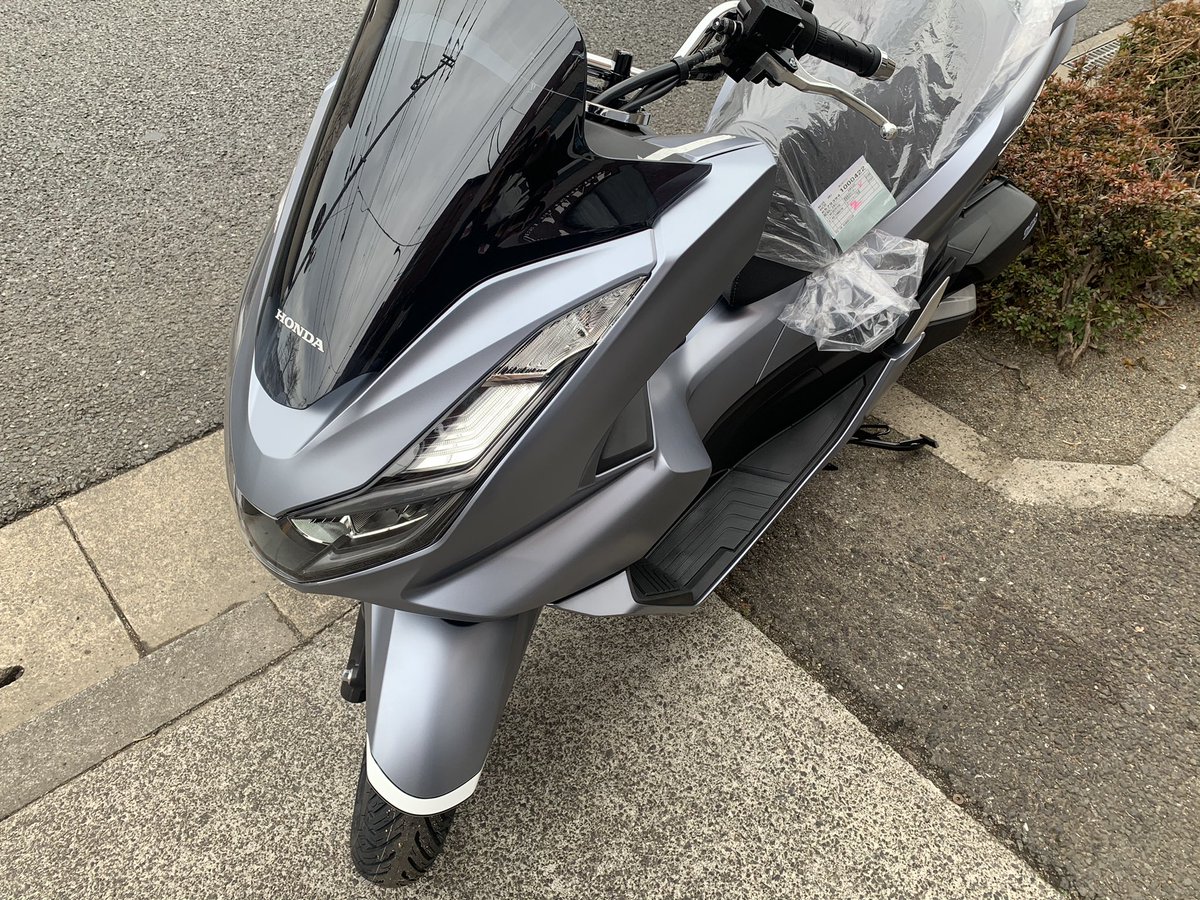オートショップ多摩 新型 Pcx 125 21年 モデルのマットシルバー入荷しました 実写を見るととても良いカラーで 実写を見て購入を決めるお客さまが多そうです Pcx125 E Hevとシルバーは即納できます 価格も安いバイクショップ多摩へご連絡下さい オートショップ多摩 新型 Pcx 125 21年 モデルのマットシルバー入荷しました 実写を見るととても良いカラーで 実写を見て購入を決めるお客さまが多そうです Pcx125 E Hevとシルバーは即納できます 価格も安いバイクショップ多摩へご連絡下さい