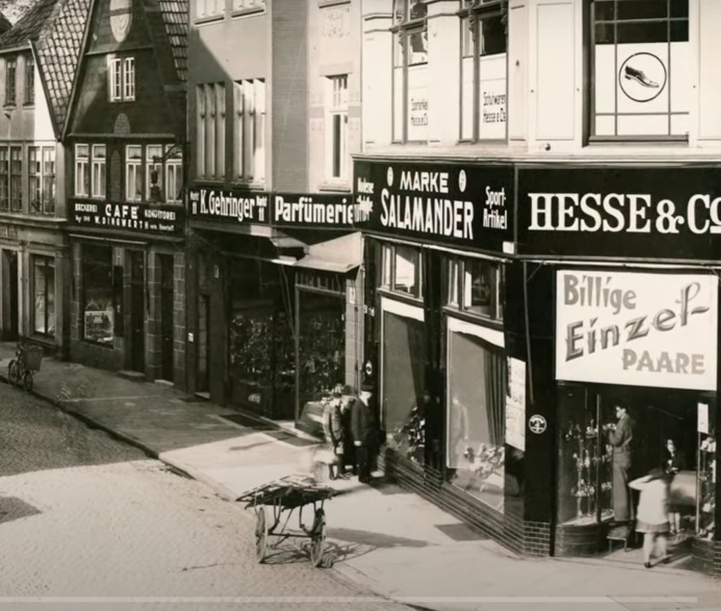 Julius Hesse was a Jewish businessman, born in the German region of Ostwestfalen.He owned a successful sports shop in Bielefeld’s city center.Hesse was an Arminia Bielefeld club member.In 1909, he took over as the Arminia Bielefeld’s second-ever president. 2/19