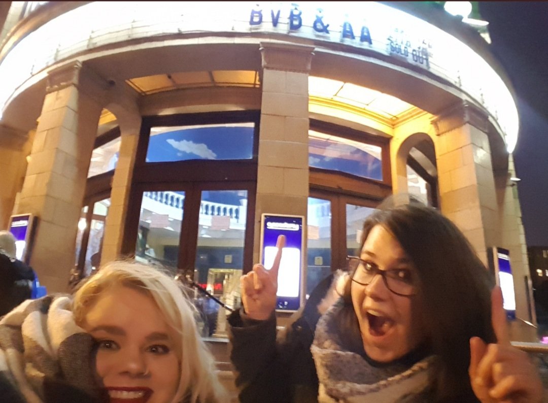 Regardez comment on était heureuse avec <a href="/profoundlbond/">Elsa 🍄</a>. 😭
