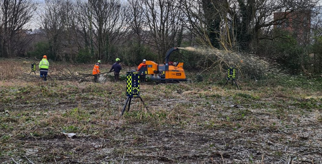 InvasiveWM's tweet photo. We are on site this week working with @geohoulton carrying out a vegetation and tree clearance on a housing project in Armley for  Leeds City Council

#Japaneseknotweed #Leeds @LeedsCC_News  #Vegetation #Clearance #invasivespecies https://t.co/q6NAwkYkBx