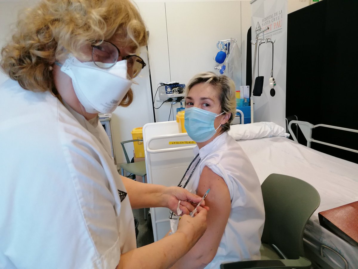 💉Ja m'han posat la 2ona dosi! <a href="/yacincuenta/">J. L-Contreras</a> <a href="/HospitalSantPau/">Sant Pau - Campus Salut Barcelona</a> <a href="/mpirizm/">marta piriz</a> <a href="/NereaRoch/">Nerea Roch</a>