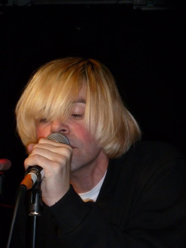 JustLookin07's tweet image. Morning @Tim_Burgess Facebook reminded me that 6 years ago today I’d selfishly be enjoying 2 gigs and a record store signing all in one day😮#ModernNature #roughtrade #acehotel Roll on the next gig 🙌🏻💙