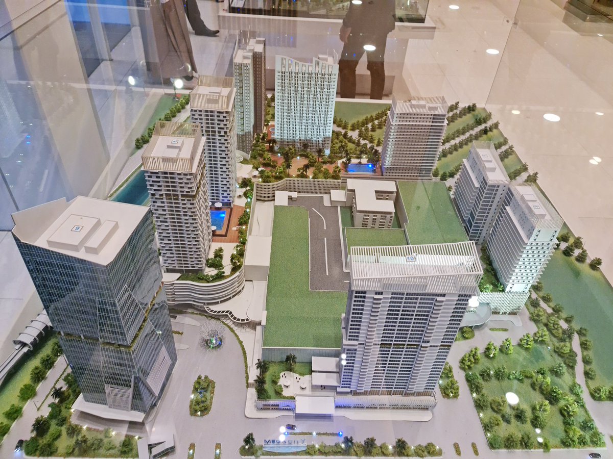 FebriS82178264's tweet photo. Tahun Ini saatnya ber investasi terbaik 

Superblock Megacity Bekasi
Lokasi Premium di jantung kota Bekasi
Datang aja dulu...
Lihat show unitnya...
Info :
Febri Sibarani
08119 252028 https://t.co/qsLBsRd0cw