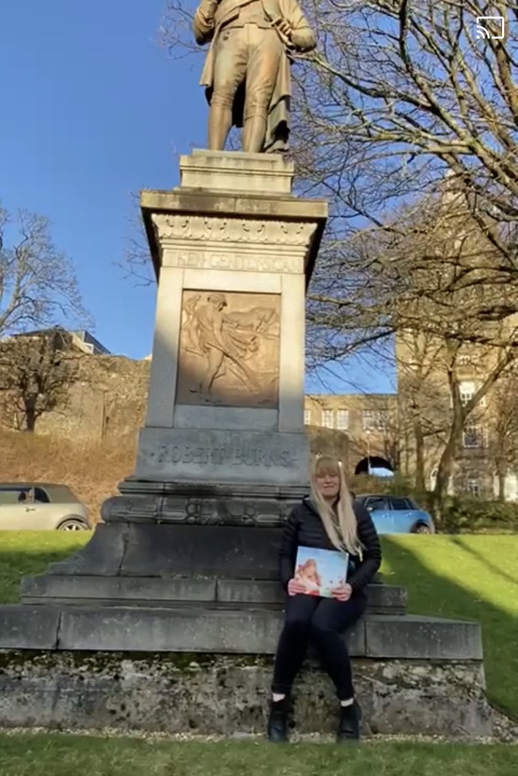 One of our educators reciting Burns at his statue in the city centre- we can’t visit him together like we would normally do so this is the next best thing 📖🏴󠁧󠁢󠁳󠁣󠁴󠁿