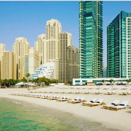 bubbleprojects's tweet photo. Beelden in Dubai!
Maar natuurlijk!
Keramiek, brons, marmer enz.
In het Hilton DoubleTree Jumeirah beginnen we een beeldentuin buiten.
Werken beschikbaar, let us know. Meedoen kan al met 1 werk.
gallerybubble@gmail.com
#expositie #exposeren #beeldentuin #investeren #kunst https://t.co/53UnzdiL7y