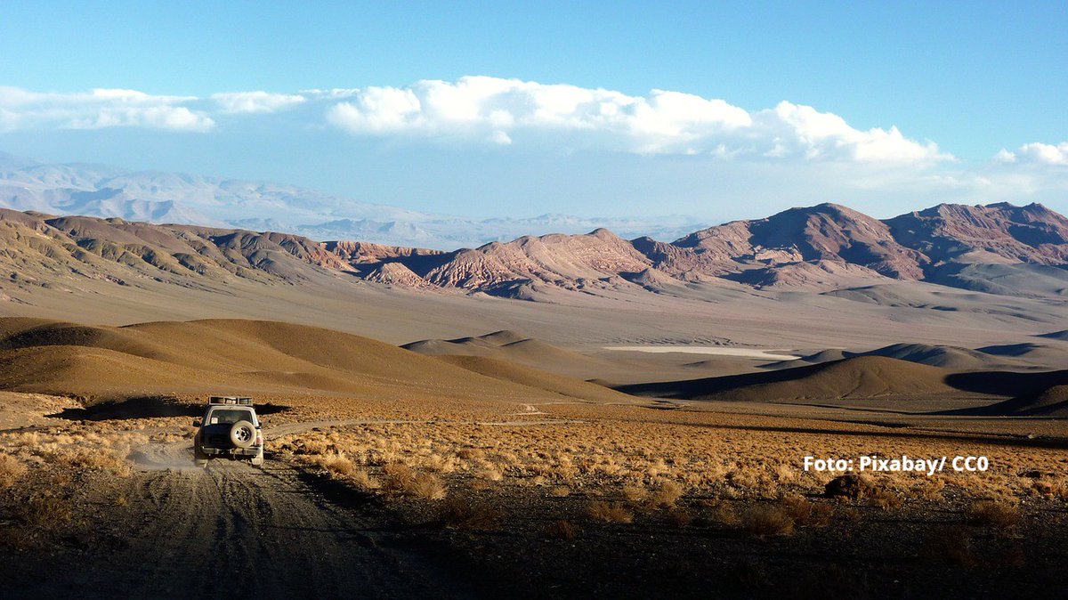 bmftr_bund's tweet photo. Naturgefahren haben in den #Anden zugenommen. Daher wurde im Projekt RIESGOS mit Partnern aus Chile, Ecuador &amp; Peru ein Multi-Risiko-#Informationssystem entwickelt, um Risiken besser einzuschätzen. Die Ergebnisse gibt es heute in einer Online-Konferenz. https://t.co/RxKoB96veN https://t.co/Dl5ss0ckmA