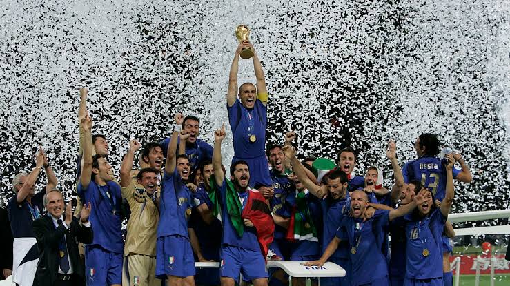 13. How could we forget Zidane's Iconic Last National Game, World Cup Final 2006, He Headbutt Materazzi, Got sent off and lost the world cup to Italy. He sure can't 