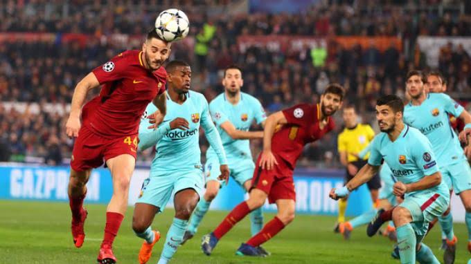 15. Manolas Dramátic Last Grasp Goal Against Barcelona to dump them out of the Champions League... 