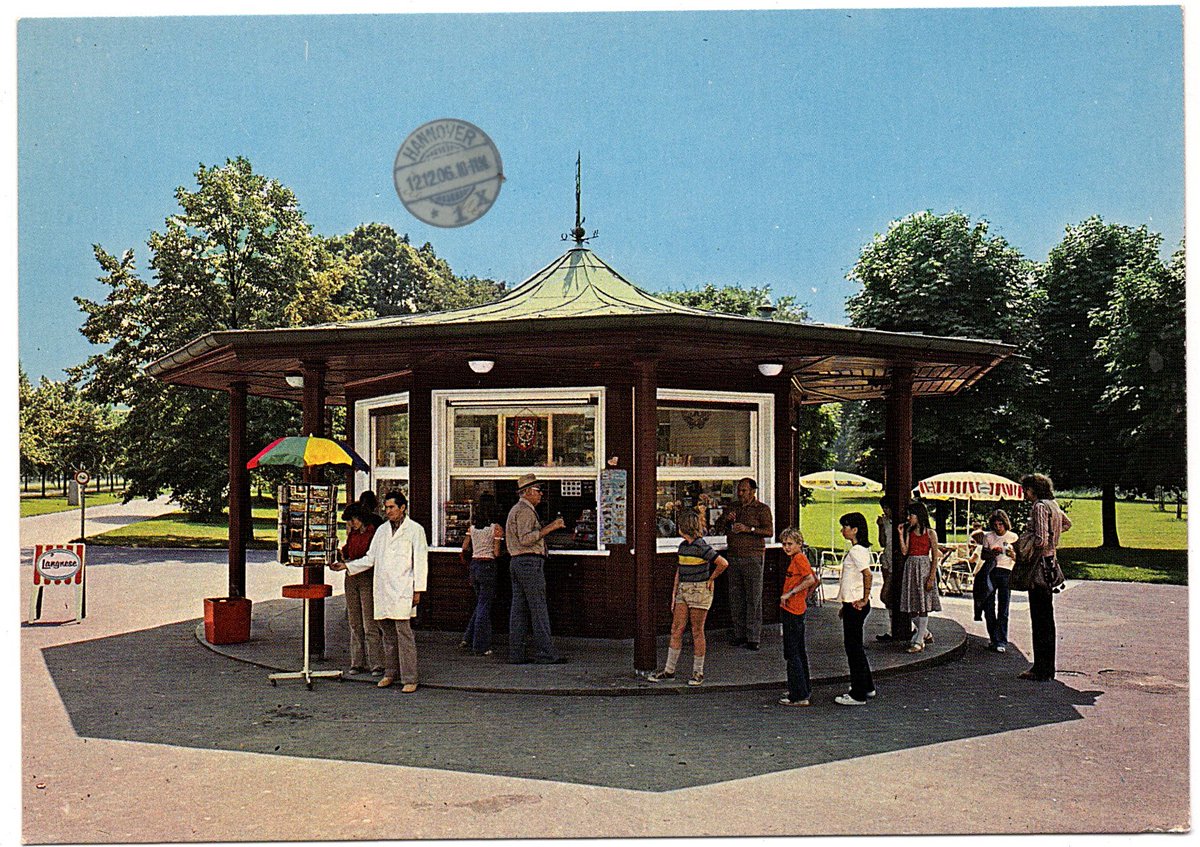 HannoverPost's tweet photo. An diesem Milchpavillion hat bestimmt jeder schon halt gemacht
...oder?

#Hannoverpost #Hannover #postkarten #postkartenmotiv #ansichtskarten #AnsichtskartenHannover https://t.co/GY0Dk7iPju