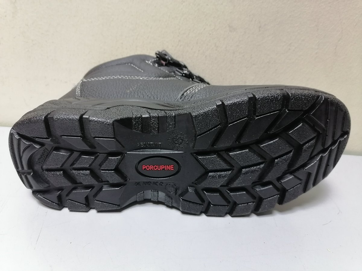 joframic's tweet photo. Porcupine Safety Boots
Sizes available 
5/6/7/10/11/12
@2300

Call/text/whatsapp 0713225736 https://t.co/RhdReHz2GF