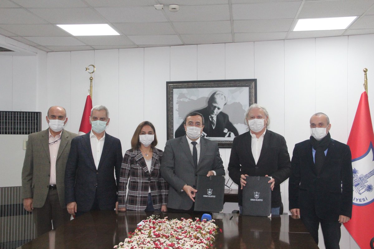 mmoizmir's tweet photo. Şubemiz ile Konak Belediyesi arasında, ilçedeki asansörlerin yıllık periyodik kontrollerinin Asansör Kontrol Merkezimiz tarafından yapılması doğrultusunda protokol imzalandı. 

https://t.co/OkvBLTvIFo https://t.co/oDVb0LkzSJ