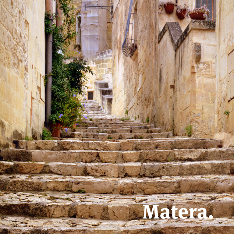 NGOWineCourseCA's tweet photo. Matera DOC covers a tiny zone in Basilicata in southern Italy. It was awarded its DOC classification in 2005, Matera is allowed to produce six wines. But can you tell us which is Matera DOC’s most common white?
.
.
.
Greco Bianco. https://t.co/q0OXDZv8Sa
