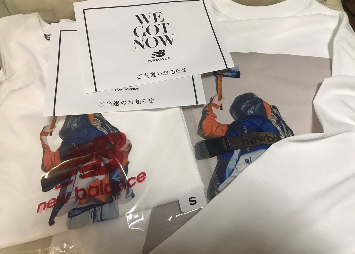 yskysk315407's tweet photo. ラジオどこ？どこ？探してる間に、我が家にもたった今ニューバランスさん届いた🎉いつもこういうの縁がないから嬉しい💕有難うございます。早速明日着て行きます😍

#NewBalance
#WeGotNow 
#三浦大知
#YusukeOishi
#MARCOMONK https://t.co/err56Q5LdF