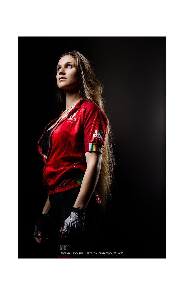albertoferran15's tweet photo. Veronica, 2019
#sport #sportswear #sportswoman #sportportrait #portrait #portraitphotography #studiophotography #lightshaping @GodoxPhoto https://t.co/M9i74sdubc