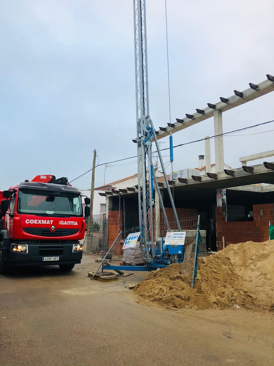 CoexmatGamma's tweet photo. Buenos días,

Afortunadamente seguimos trabajando y suministrando materiales a vuestras casas.

Obra en Campolugar. https://t.co/LqrUw6yQH5