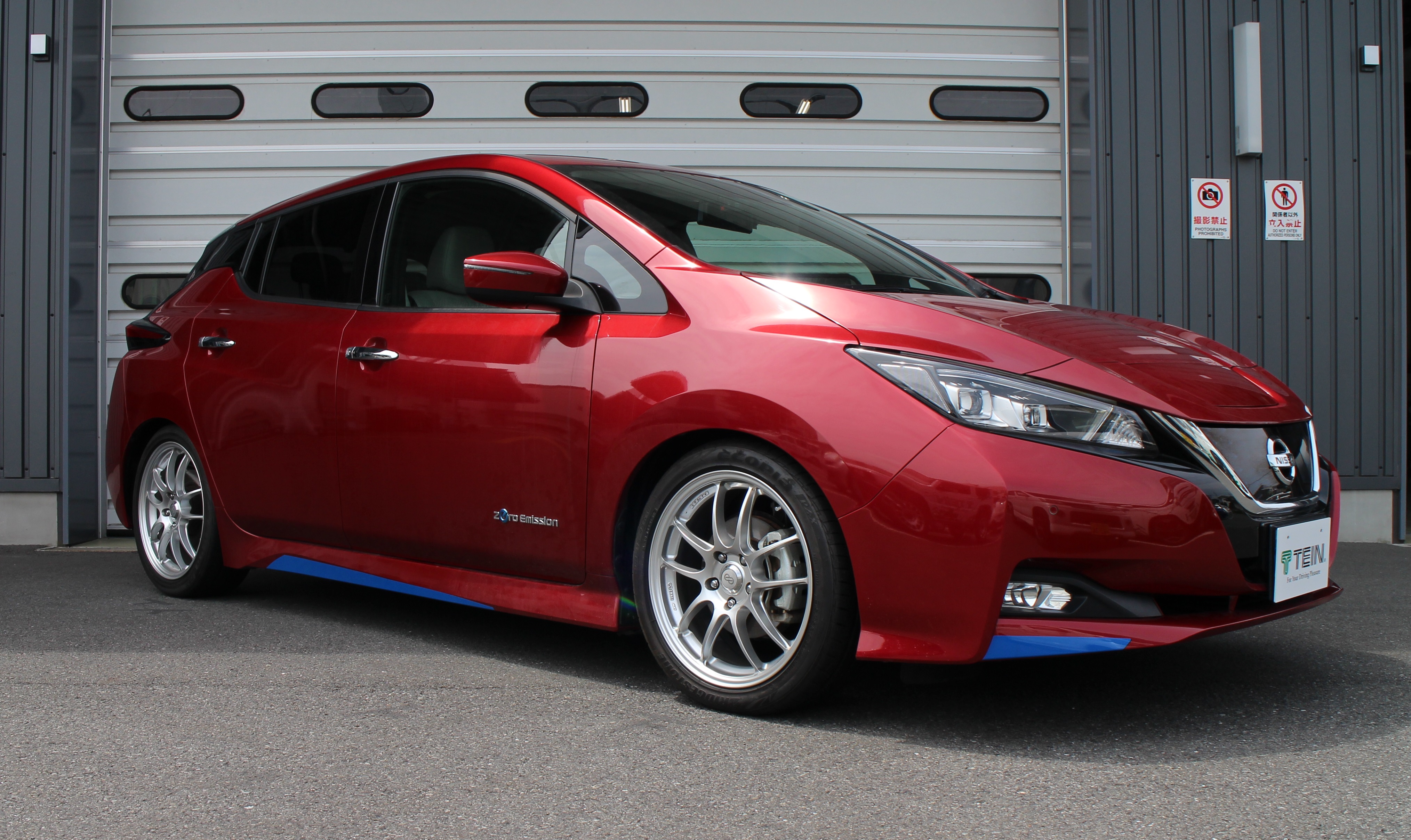 テイン サスペンションのtein 公式 日産リーフ Ze1 用車高調 Flex Z が 発売開始となりました オーナーの皆様 ご注文お待ちしております 詳細はこちら T Co 7mcxrvdqpg T Co Hgvcda4qdt Twitter